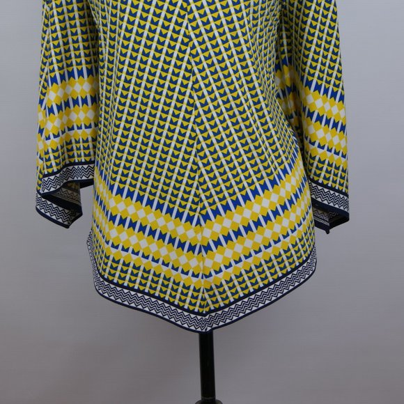 Chico's 1 top handkerchief hem 3/4 bell sleeve - Picture 4 of 14